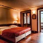 Hotel Montagna Di Luce 3*