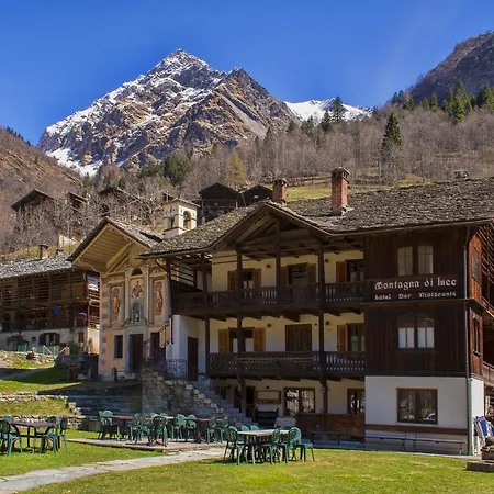 Montagna Di Luce Hotell 3*